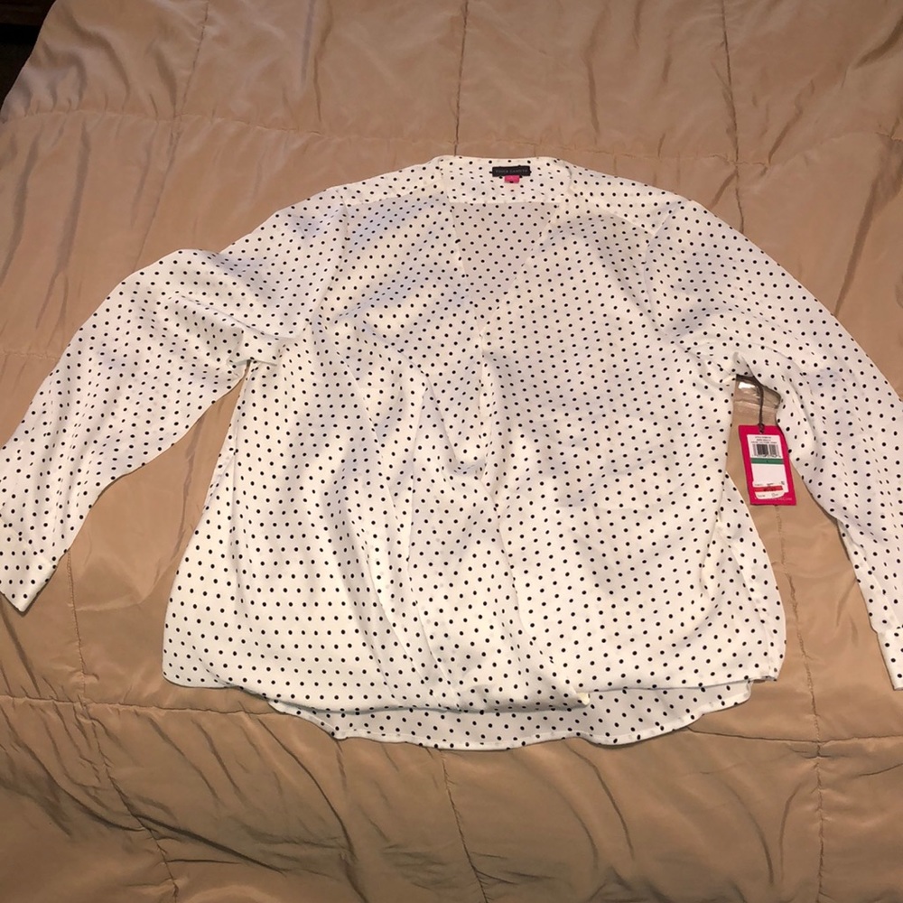 Vince Camuto white with black polka dot top